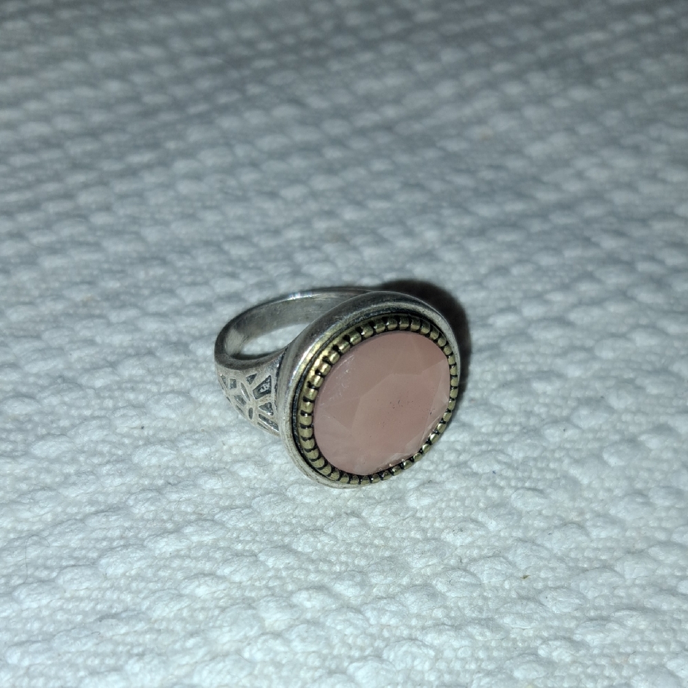 Premier Designs Magnetic Ring